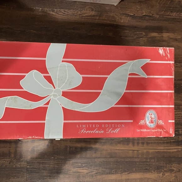 Lee Middleton doll - Picture 7 of 7